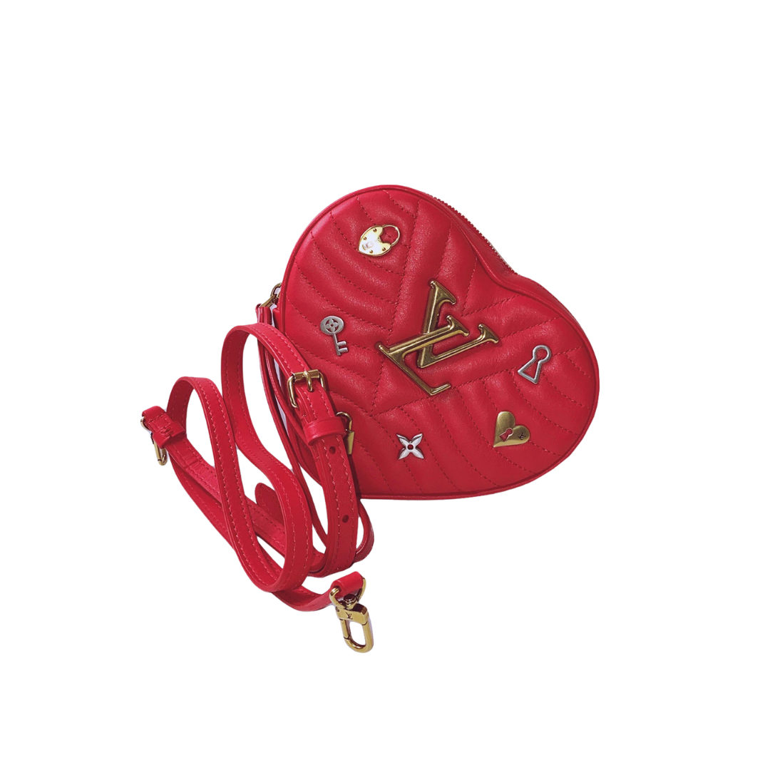 LOUIS VUITTON - RED QUILTED LEATHER LOVE LOCK HEART