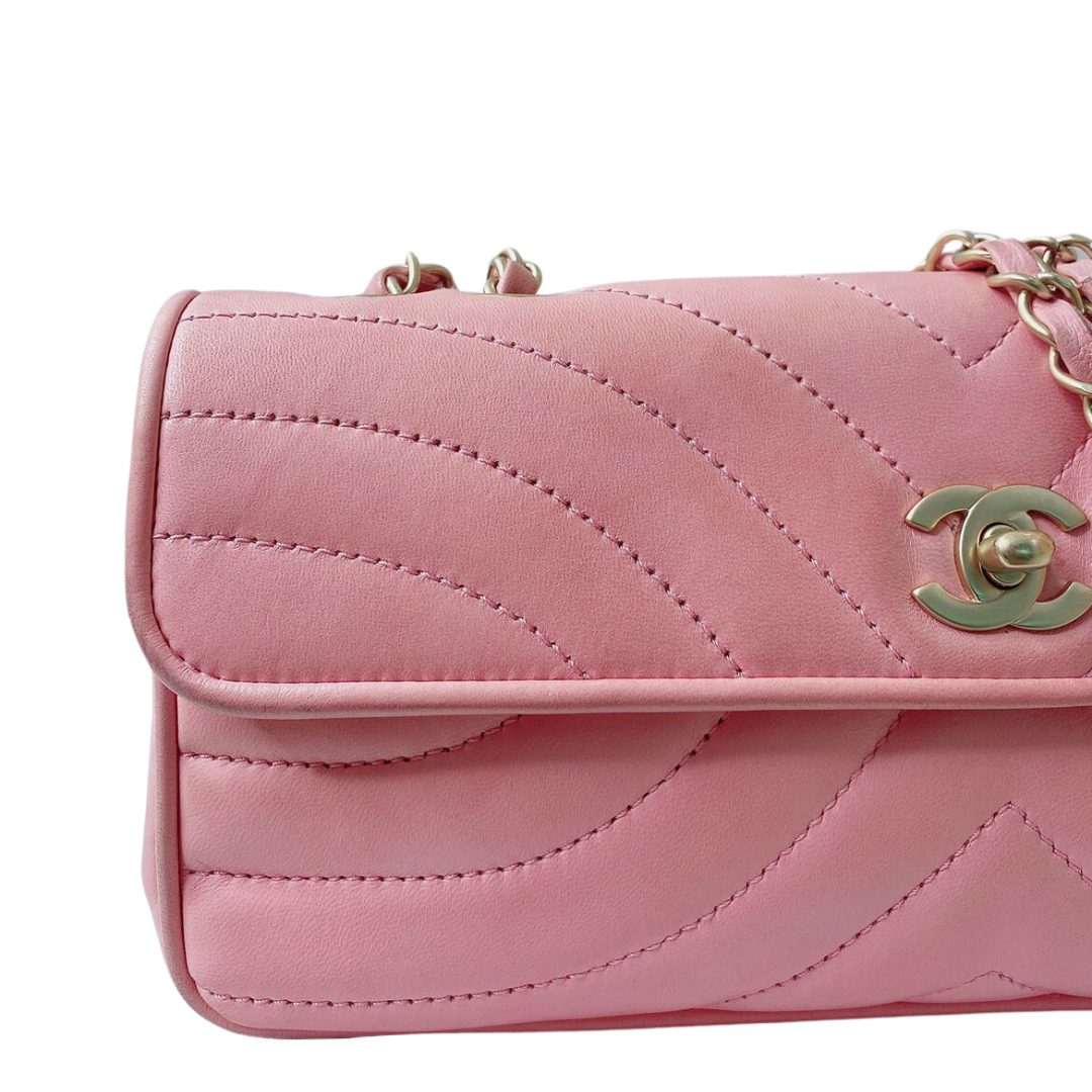 Chanel - PINK LAMBSKIN EAST WEST CC FLAP BAG